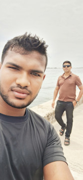 Mohin, 27, Maldives
