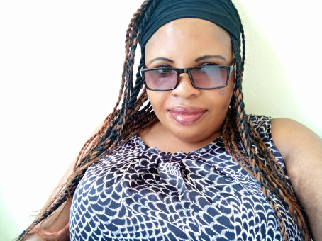 Samantha, 42, Kenya
