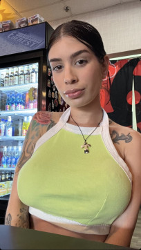 Amanda, 23, United States