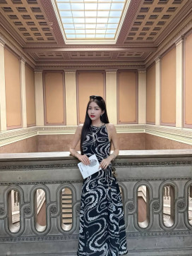 Anya, 27, United Kingdom