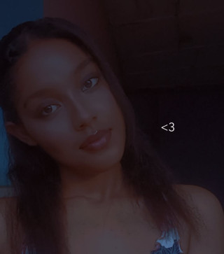 Nina, 22, United Arab Emirates