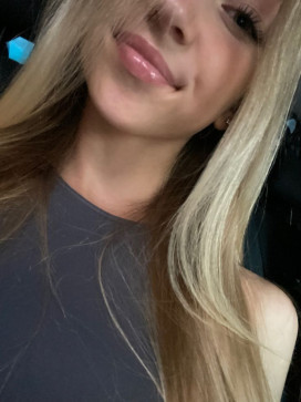 Adria, 18, United States