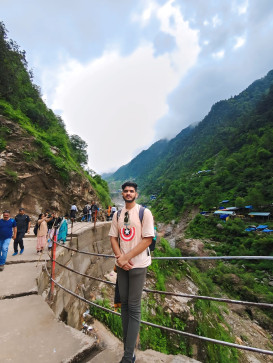 Sai, 23, India