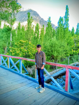 Johny, 18, Pakistan