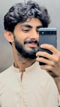 Zia, 23, Pakistan