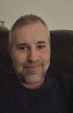 Smiles, 46, United Kingdom