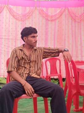 Tanu, 22, India