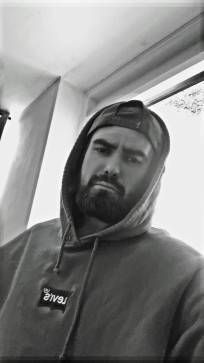 Justo Chat, 24, Lithuania
