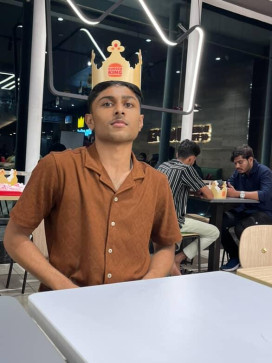Tejus, 19, India