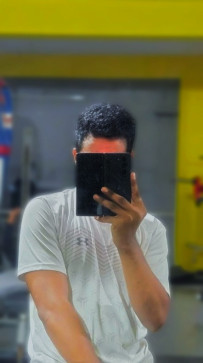 Saabir, 22, India