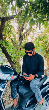Ritik, 19, United States