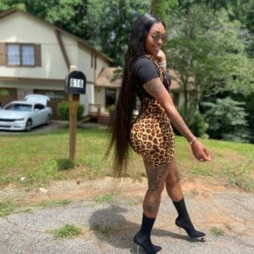 Asuna Frew, 29, United States