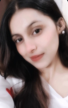 Isha Singh, 19, India
