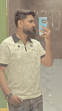 Azzy Shykh, 23, India
