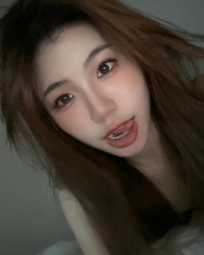 Anyi, 34, Singapore