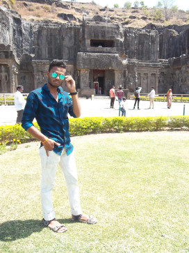 Shaikh Aaman, 21, India