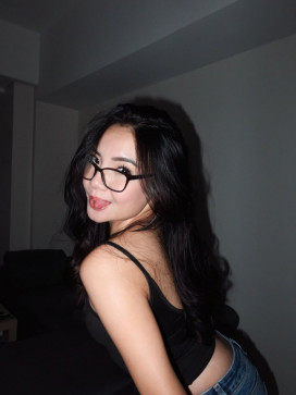 Ariya Salim, 31, United States