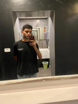 Taieb, 20, Tunisia
