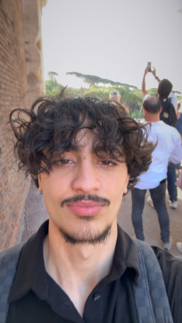 Rayan, 18, Qatar