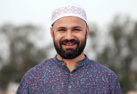 Saram Usman, 38, Indonesia