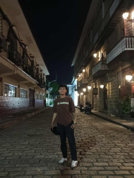 Rhuro Fernandez, 18, Philippines