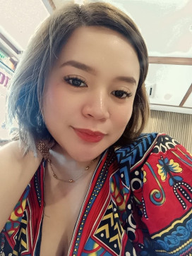 Mary Delada, 33, Philippines