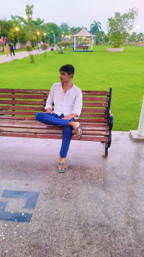 Nikhil, 18, India