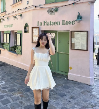 Marie Newirt, 33, Poland