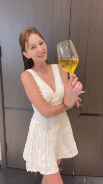Rose Annie, 37, United States
