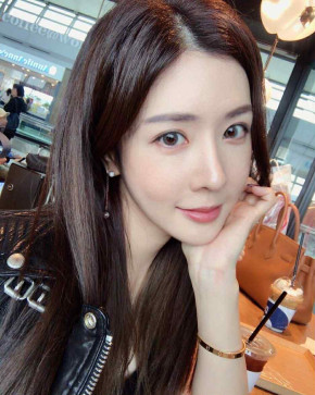 Sophia, 36, United States