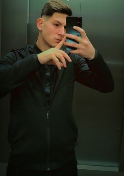 Sebastiansbby, 19, Romania