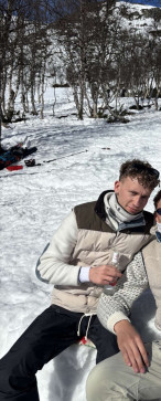 Alex, 21, United States