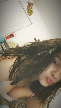 Diana, 19, Philippines