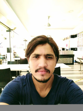 Khan Baie, 18, Malaysia