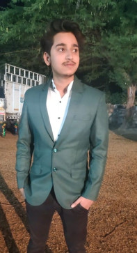 Falak, 24, India