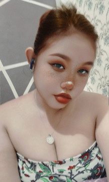 L O R R A I N E, 27, Philippines