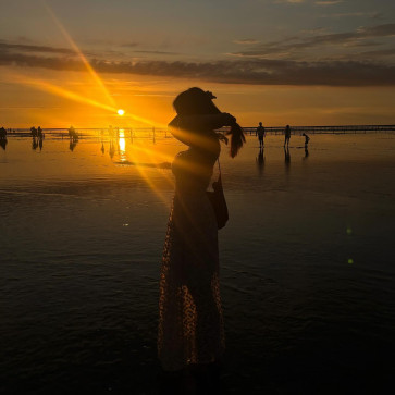 Lee, 38, United States