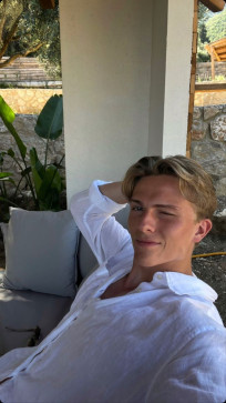 Adam, 23, Sweden