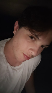 Dexter, 18, United States