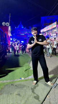 Sujit, 25, India