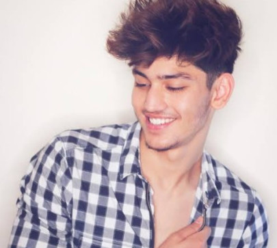 Arava, 18, India