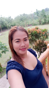 Rona Dela Cruz, 18, Philippines