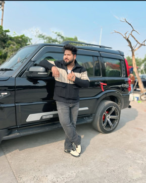 Piyush, 23, India