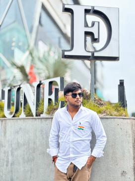Abhishek, 19, India