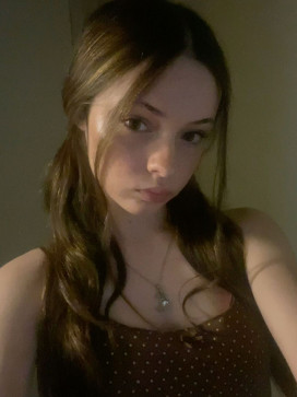 Venus, 18, Canada