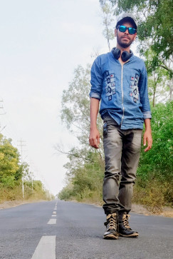 Shiva Singh, 34, India