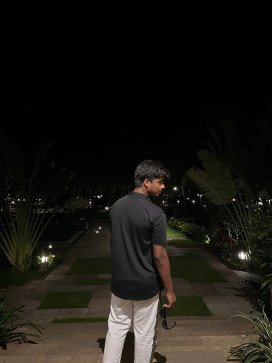 Daksh, 18, India