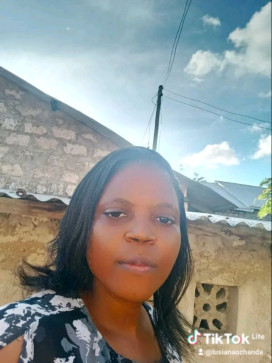 LUSIA, 35, Kenya
