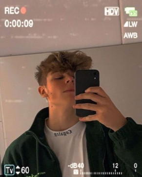 Arthur, 21, United States
