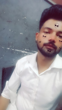 Kararia, 23, India